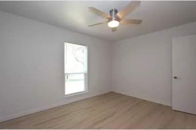 2922 Ashglen Drive, Garland, TX 75043 - Photo 21