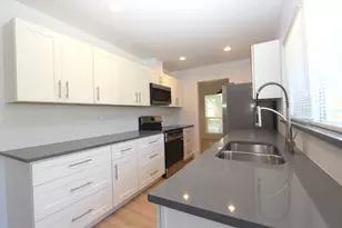 2922 Ashglen Dr, Garland, TX 75043 - Photo 3