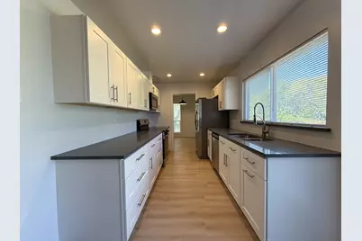 2922 Ashglen Drive, Garland, TX 75043 - Photo 9