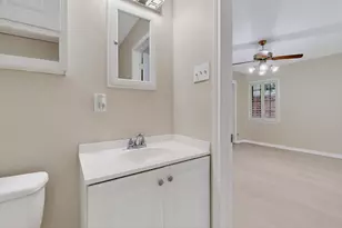 2902 Medina Dr, Garland, TX 75041 - Photo 15