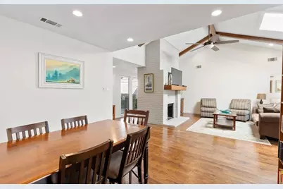 8350 Southmeadow Circle, Dallas, TX 75231 - Photo 7