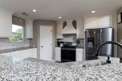 247 County Road 156, Whitesboro, TX 76273 - Photo 13