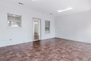 1016 Bonanza Dr, Arlington, TX 76001 - Photo 9