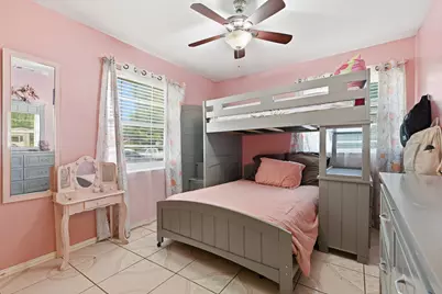 2604 Burning Tree Lane, Irving, TX 75062 - Photo 25