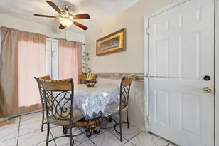 2604 Burning Tree Ln, Irving, TX 75062 - Photo 13