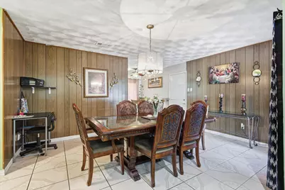 2604 Burning Tree Lane, Irving, TX 75062 - Photo 11