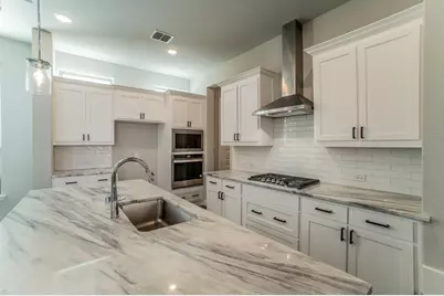 11861 Rebecca Drive, Frisco, TX 75033 - Photo 9