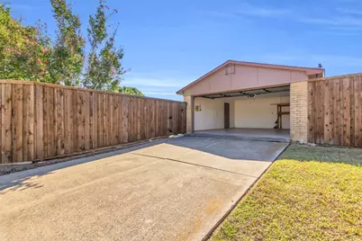 2106 Clark Trail, Grand Prairie, TX 75052 - Photo 31