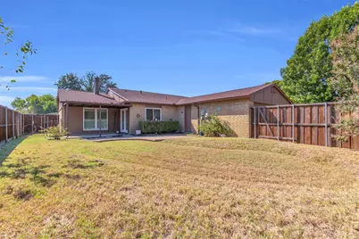 2106 Clark Trail, Grand Prairie, TX 75052 - Photo 29