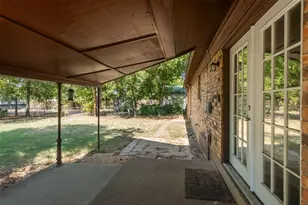 712 Indiana St, Graham, TX 76450 - Photo 25