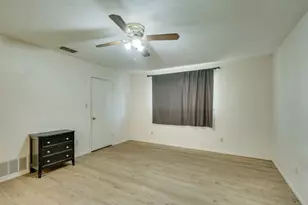 712 Indiana St, Graham, TX 76450 - Photo 13