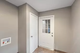 317 E Glendale St, Crowley, TX 76036 - Photo 21