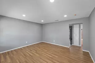 317 E Glendale St, Crowley, TX 76036 - Photo 5