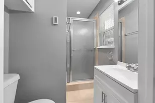 317 E Glendale St, Crowley, TX 76036 - Photo 9