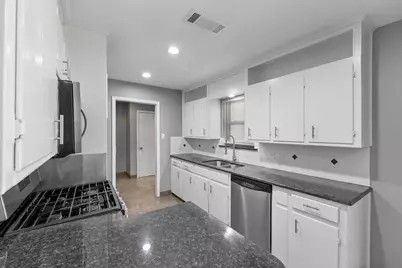 317 E Glendale Street, Crowley, TX 76036 - Photo 17