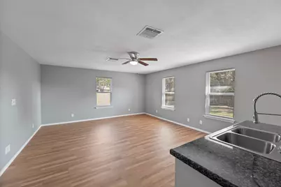 317 E Glendale Street, Crowley, TX 76036 - Photo 23