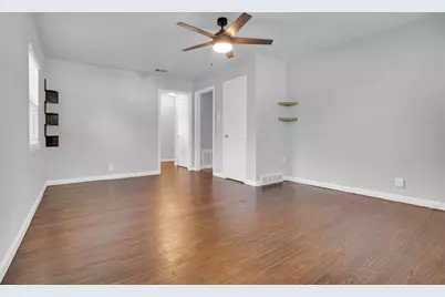 4929 Locke Avenue, Fort Worth, TX 76107 - Photo 3