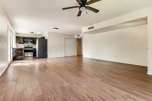 612 McKown Dr, Mansfield, TX 76063 - Photo 5