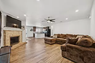 9428 Tierra Verde Dr, Fort Worth, TX 76177 - Photo 3