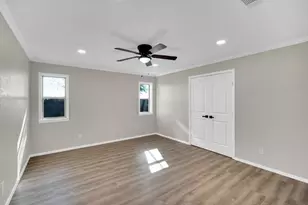 221 N Edgefield Rd, Waxahachie, TX 75165 - Photo 9