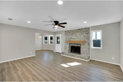 221 N Edgefield Road, Waxahachie, TX 75165 - Photo 3