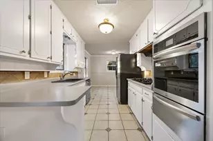 2625 Spruce Park Dr, Richland Hills, TX 76118 - Photo 11