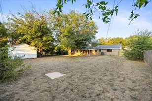 2625 Spruce Park Dr, Richland Hills, TX 76118 - Photo 5