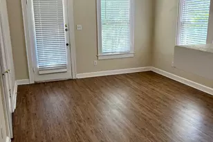 905 N Bishop Ave, Dallas, TX 75208 - Photo 3