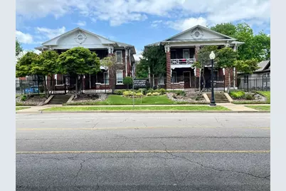 905 N Bishop Avenue #A, Dallas, TX 75208 - Photo 1