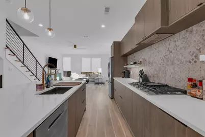 2339 Hondo Avenue, Dallas, TX 75219 - Photo 7