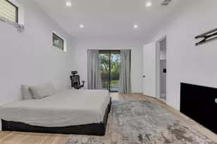 2339 Hondo Ave, Dallas, TX 75219 - Photo 21