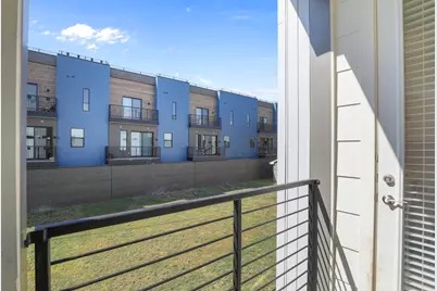 410 W 9th Street #209, Dallas, TX 75208 - Photo 9