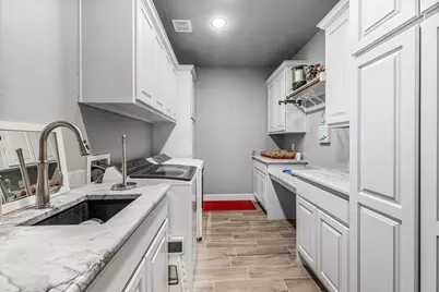 3218 Fountain Way, Granbury, TX 76049 - Photo 15