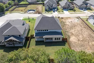 305 Alicia Ct, Mansfield, TX 76063 - Photo 37