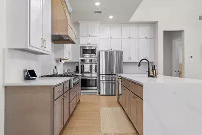 305 Alicia Court, Mansfield, TX 76063 - Photo 11