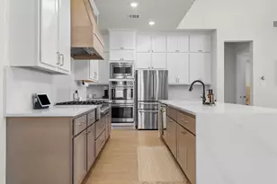 305 Alicia Ct, Mansfield, TX 76063 - Photo 11