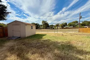 3624 Carriage Hill Dr, Forest Hill, TX 76140 - Photo 33