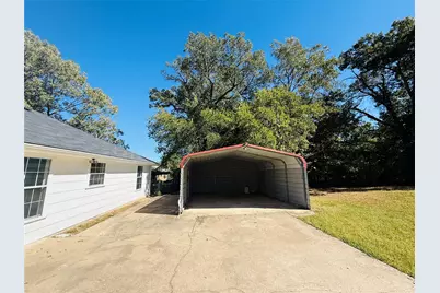 910 Van Zandt Street, Paris, TX 75460 - Photo 3