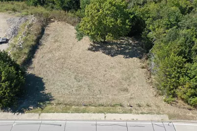 629 N M L King Jr Boulevard, Grand Prairie, TX 75050 - Photo 5