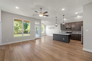 377 Hadley St, Woodway, TX 76712 - Photo 3