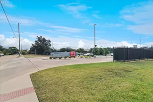 11118 Valleydale Dr, Dallas, TX 75230 - Photo 15