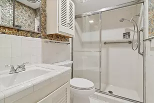 11118 Valleydale Dr, Dallas, TX 75230 - Photo 9