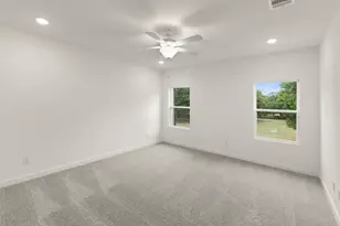 2633 Lost Maples Ln, Dallas, TX 75228 - Photo 19