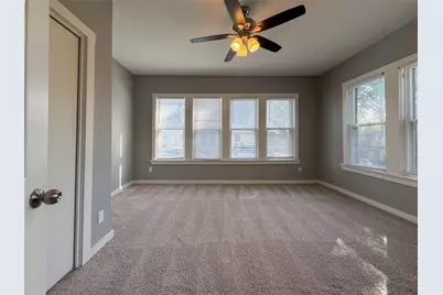 2109 N Elm Street, Denton, TX 76201 - Photo 15