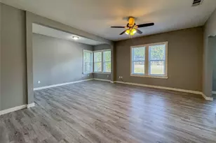 2109 N Elm St, Denton, TX 76201 - Photo 7