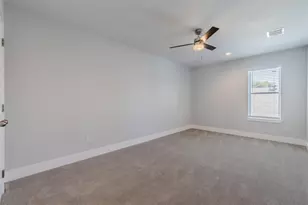 702 Graham Ave, Dallas, TX 75223 - Photo 21