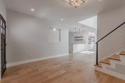 702 Graham Avenue, Dallas, TX 75223 - Photo 5