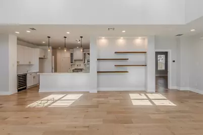 702 Graham Avenue, Dallas, TX 75223 - Photo 7