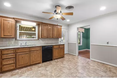 4906 Greenbriar Road, Wichita Falls, TX 76302 - Photo 13