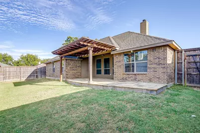 621 Daniel Drive, Burleson, TX 76028 - Photo 37